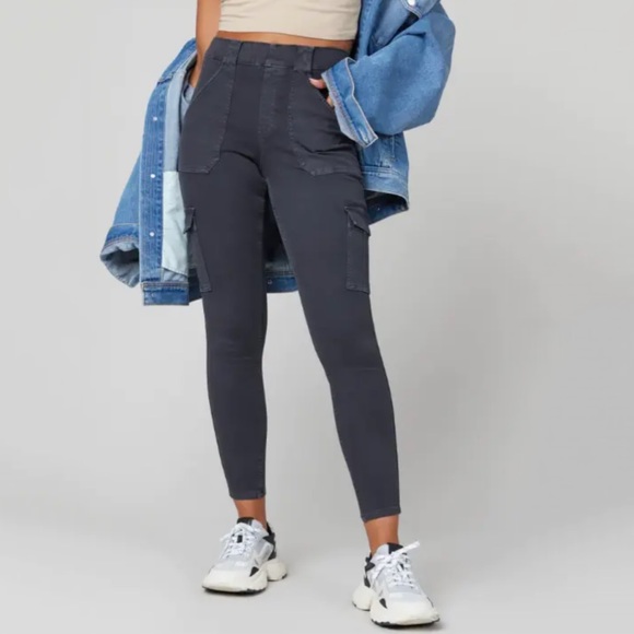SPANX Pants - SPANX NWT Stretch Twill Cargo Ankle Pants in Grey